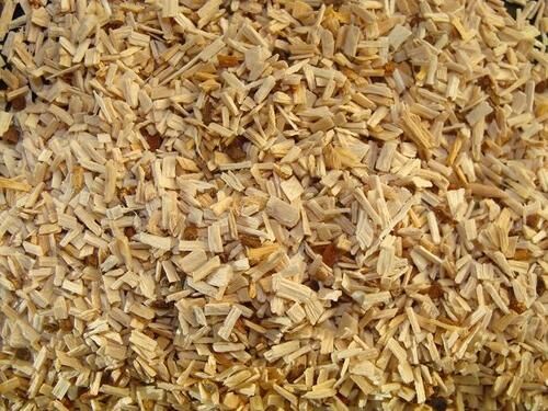 Опилки как удобрение: эффективны ли они?